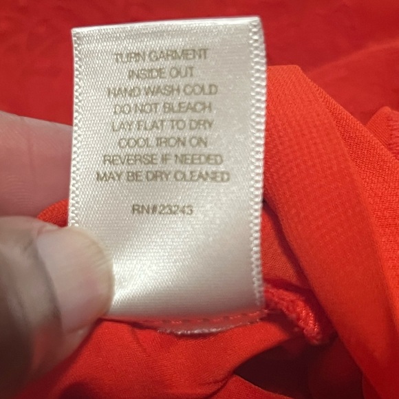 Eva Mendes LIKE NEW Pocketed Floral Embroidered Skirt - Red - Sz Medium - Picture 8 of 13